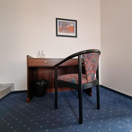 Erbenholz Hotel Laatzen Luaran gambar