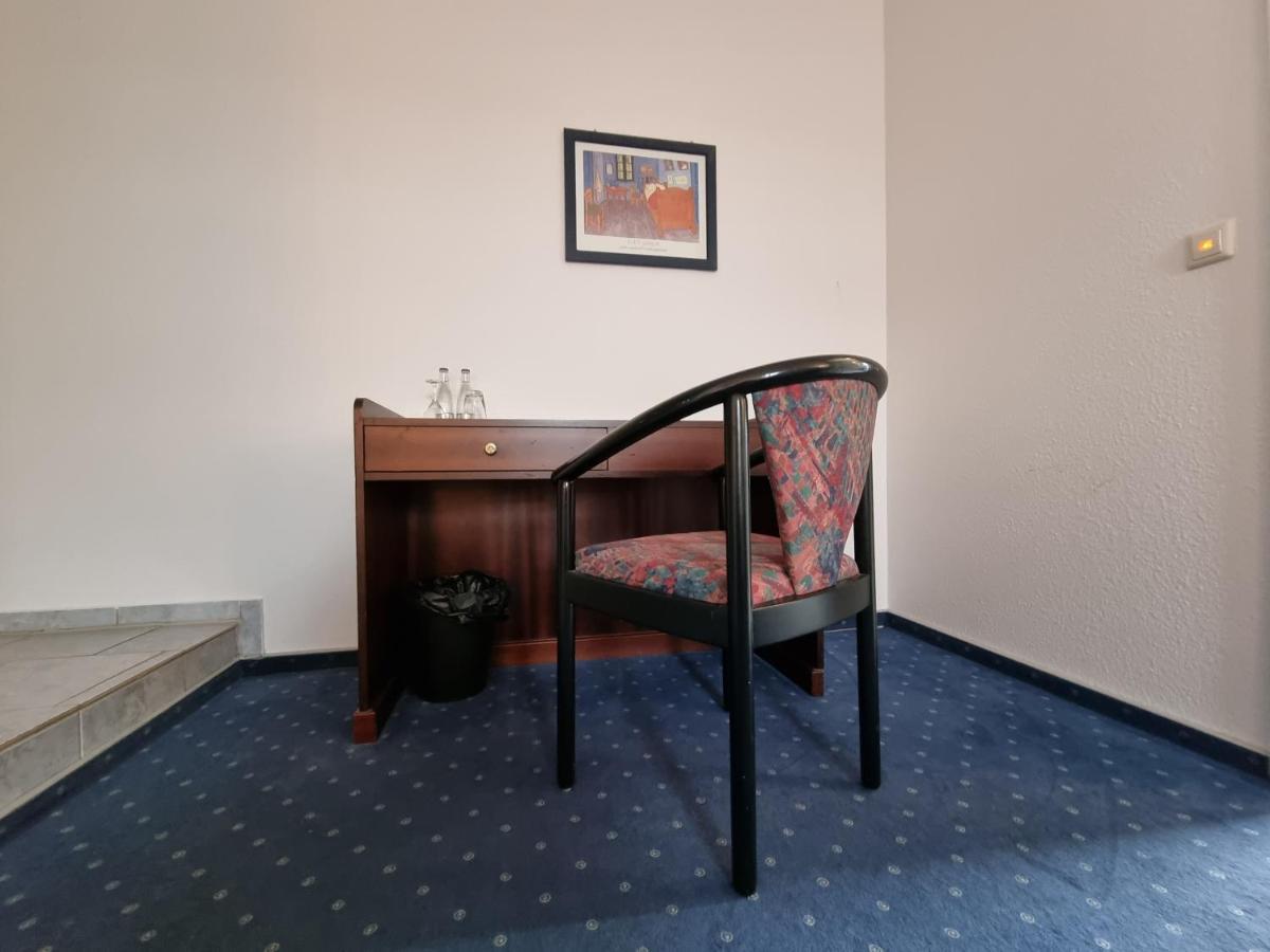 Erbenholz Hotel Laatzen Luaran gambar