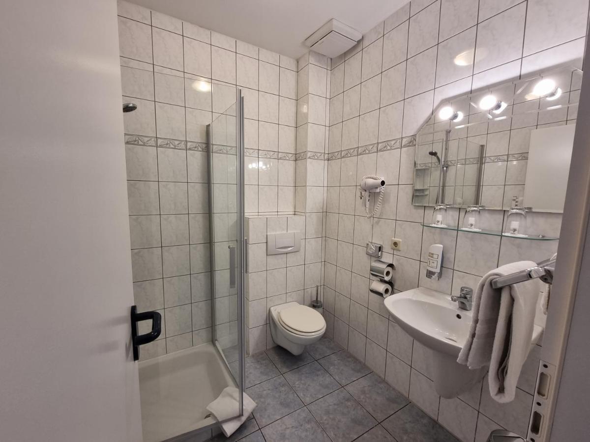 Erbenholz Hotel Laatzen Luaran gambar
