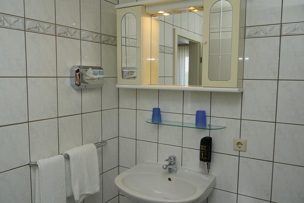 Erbenholz Hotel Laatzen Luaran gambar